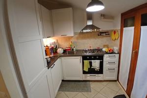 Camerano, appartamento con garage