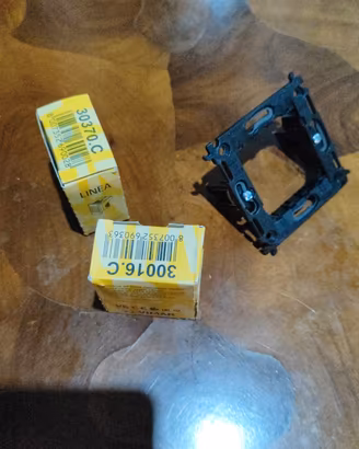 Blocco Materiale Vimar Linea Interruttore Canapa