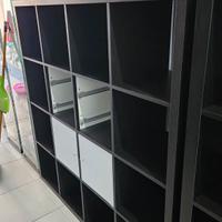 Libreria Kallax Ikea 147x147 4 cassetti 2 ante