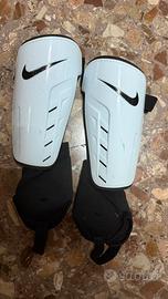 Parastinchi Nike Bianchi