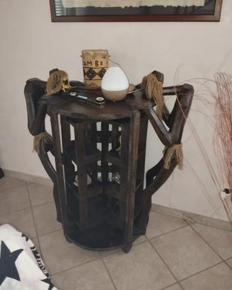 Mobile etnico in legno massello intagliato a mano