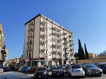 4 LOCALI A PALERMO