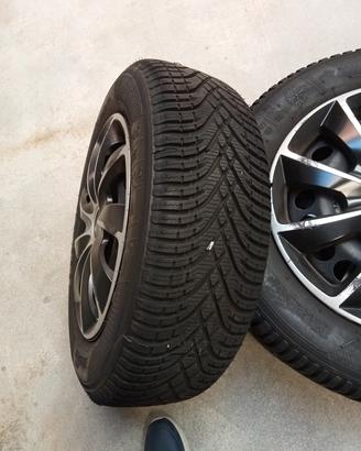 gomme invernali con cerchioni in acciaio semi nu