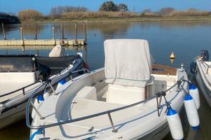 Barca a motore capelli 17