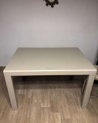 Tavolo da soggiorno/cucina con base acciaio