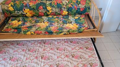 divanetto letto con 2 letti