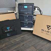 Bluetti AC300, n.2 B300, n.2 PV350 nuovo