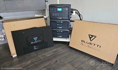Bluetti AC300, n.2 B300, n.2 PV350 nuovo