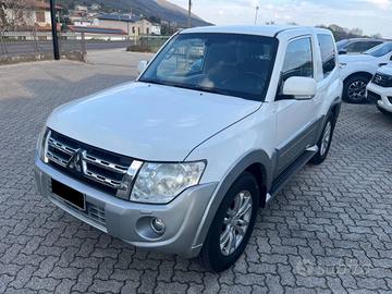 MITSUBISHI Pajero 3.2 DI-D 16V aut. 3p. Instyle