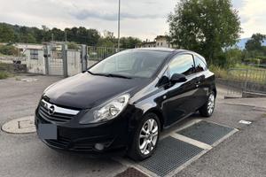 Opel Corsa 1.4 Benzina – OK NEOPATENTATI