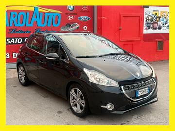 Peugeot 208 1.2 82cv Allure - 2013