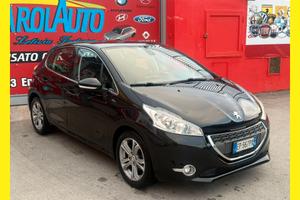 Peugeot 208 1.2 82cv Allure - 2013