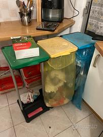 Porta sacchi differenziata