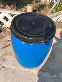 Bidone grande in plastica rigida