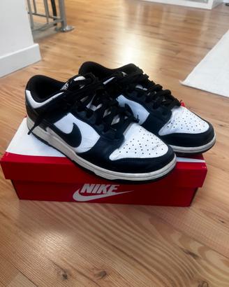Nike Dunk Low “Panda” bianche e nere