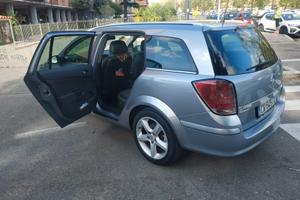 OPEL Astra - 2005