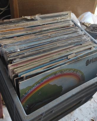 dischi 33 g vinile una cassetta musica anni 60 80