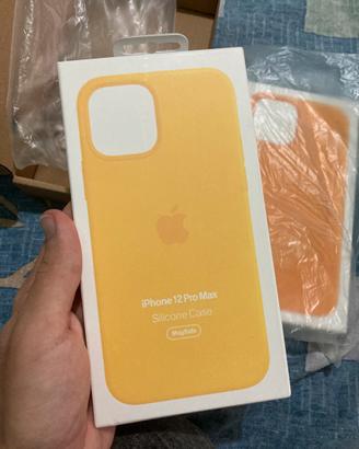 Apple case in silicone e in pelle