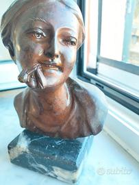 Busto in bronzo "Fanciulla con Fiori"