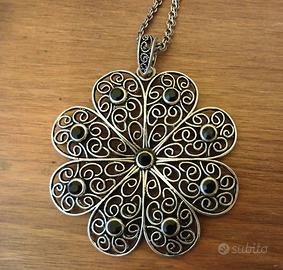 Grande pendente vintage anni 80 fiore bigiotteria