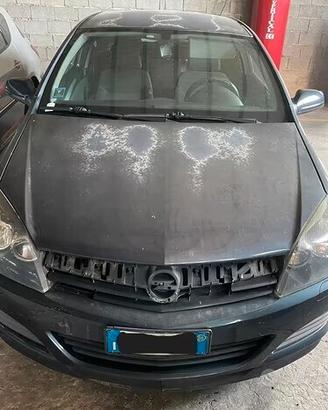 Ricambi usati Opel Astra H GTC 1.4 benzina Z14XEP