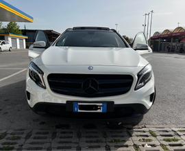 Mercedes GLA200 AMG automatica