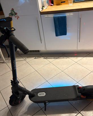Monopattino elettrivo XIAOMI 5 MAX