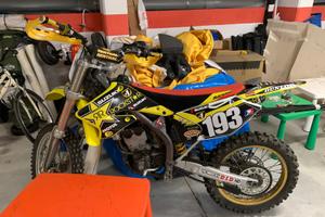 Suzuky RMZ 250 4t Cross