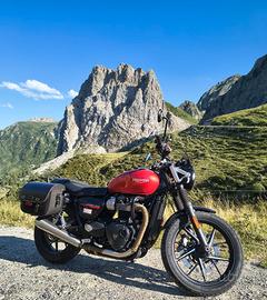 Triumph Street Twin 900