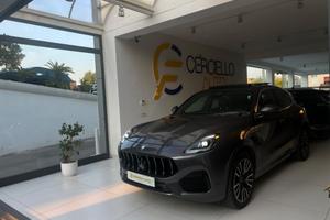 MASERATI Grecale MHEV 300 CV AWD GT tetto panora