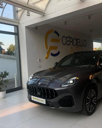 MASERATI Grecale MHEV 300 CV AWD GT tetto panora
