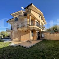 Villa bifamiliare Rocca di Papa [Rocca di PapaVRG]