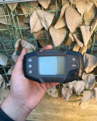 Contachilometri originale husqvarna  (trattabile)