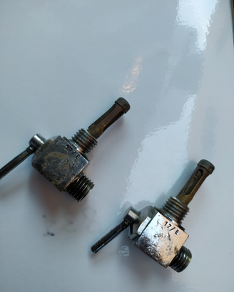 Rubinetti benzina 12x1,5 out 8mm