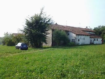 Casa in campagna da ristrutturare