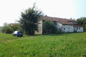 Casa in campagna da ristrutturare