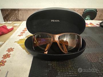 Occhiali da donna di Prada originali anni 80