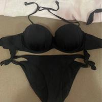 Bikini nero reggiseno