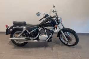 Suzuki Intruder 125