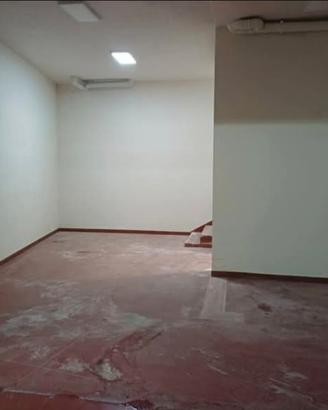 Box 50mq Torre Canne zona Terme