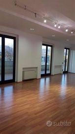 Immobile di 220 m² con 4 locali a San Giustino