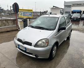 Toyota Yaris 1.3i 16V cat Luna