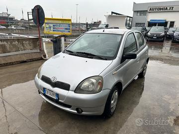 Toyota Yaris 1.3i 16V cat Luna