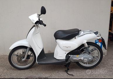 Scarabeo 50
