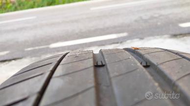 QQ J11 4 prenumatici MIchelin 215/55/R18 - 99V