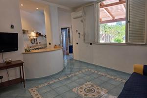 Casa indipendente  al centro di Procida 