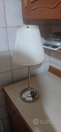 lampada da comodino. 