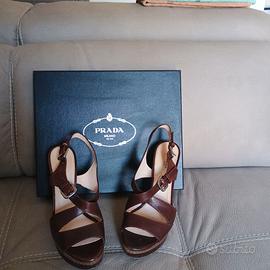 Prada: Sandali in pelle come nuovi