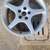 CERCHI IN LEGA 16" 5 FORI 7.5JX16H2