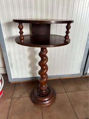 Mobiletto in legno